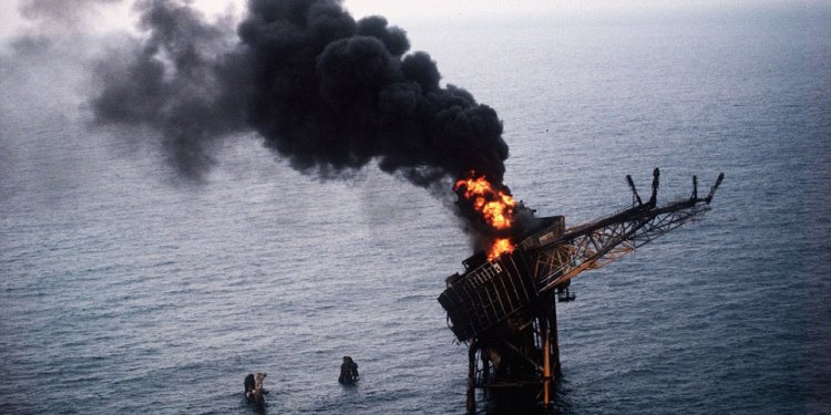 The Piper Alpha rig