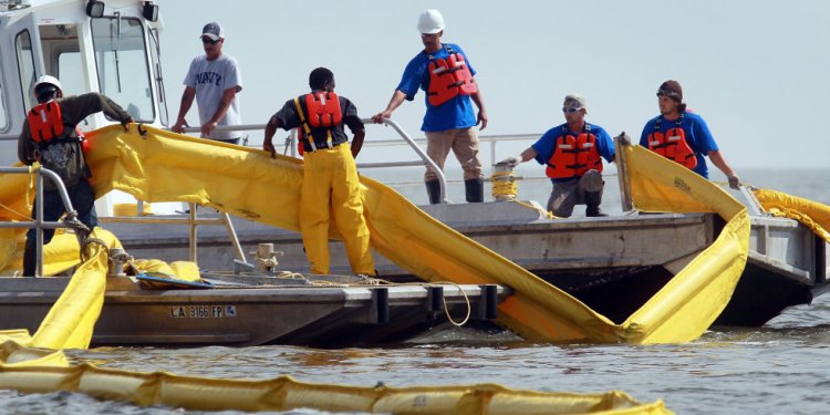 Skimmer, booms, and the rest