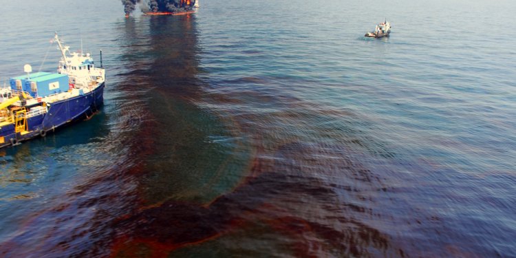 VIDEO: Sick Gulf Oil Spill