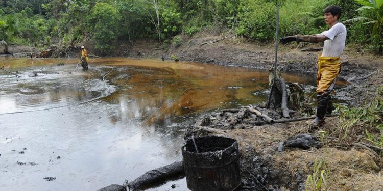 Ecuador oil spill