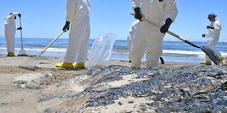 Worst oil spills in U.S. history