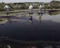 Meaning of oil spills